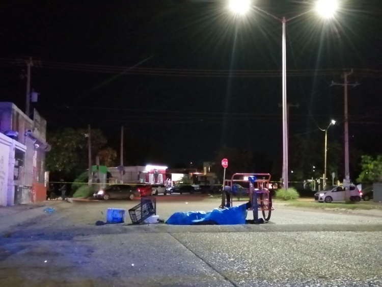 Asesinan a El Cuate, en el fraccionamiento Villa Bonita, Culiacán