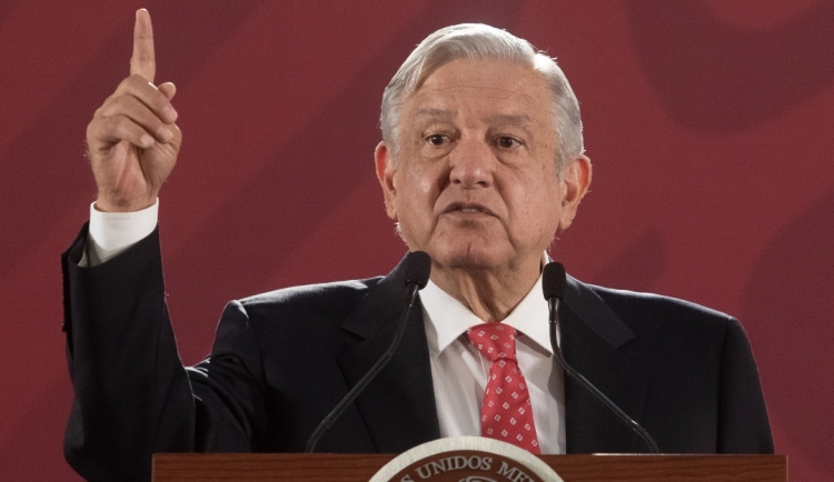 Es una verg&uuml;enza que el salario m&iacute;nimo de M&eacute;xico sea el m&aacute;s bajo de AL: AMLO