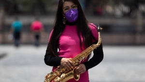 La saxofonista Mar&iacute;a Elena R&iacute;os, v&iacute;ctima de ataque de &aacute;cido en Oaxaca, acusa que su agresor sali&oacute; libre tras audiencia