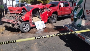Aparatoso accidente en bulevares Anaya y Universitarios de Culiac&aacute;n: un muerto y tres heridos