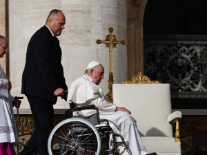 Papa Francisco pide al mundo aprender de la historia ante las amenazas de guerra nuclear