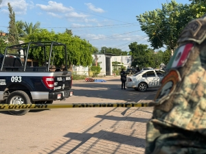 Asesinan a balazos a un joven motociclista en la colonia Gustavo D&iacute;az Ordaz en Culiac&aacute;n