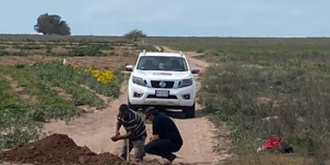 Rastreadoras localizan fosa clandestina con tres cuerpos, en Ahome