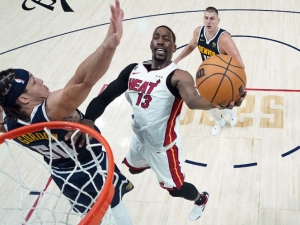 Heat se lleva el Juego 2 de las Finales de la NBA y empata la serie