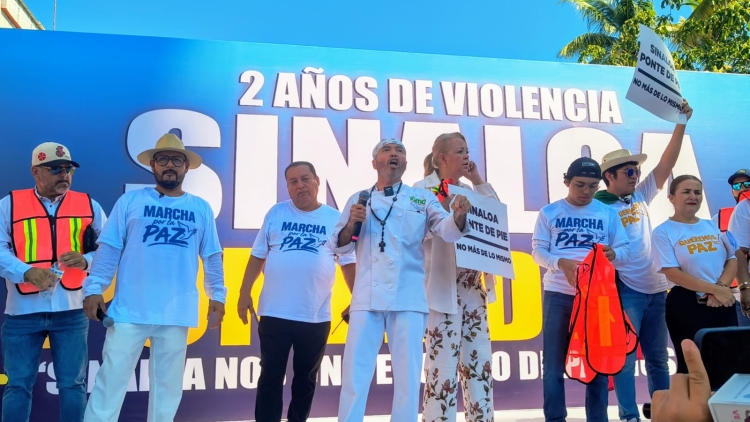 Con m&aacute;s de 50 mil personas, Culiac&aacute;n marcha por la Paz: exigen justicia por desaparecidos, asesinados y v&iacute;ctimas de la violencia