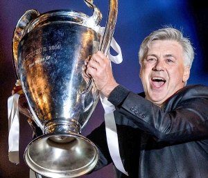 Carlo Ancelotti regresa al Real Madrid por tres temporadas m&aacute;s