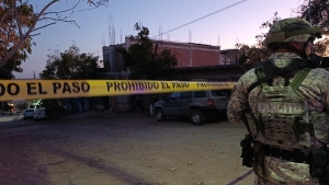 Asesinan a hombre frente a un domicilio en la colonia Los Huizaches