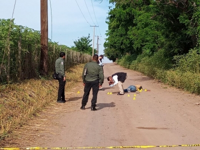 Con varios impactos de arma de fuego hallan cuerpo de un hombre