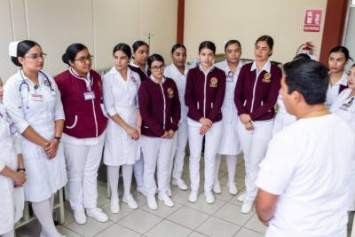 A partir de hoy, UAdeO mantiene en sus hogares al total de sus prestadores de servicio social del &aacute;rea de la salud