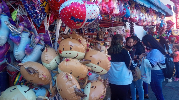 Hay amor pero no hay dinero, se&ntilde;alan comerciantes