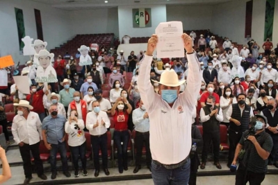 Godoy, Esquer y Faustino se registraron como precandidatos a diputados federales