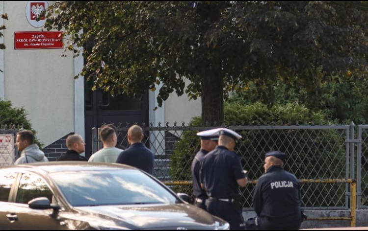 Conmoci&oacute;n y terror en Polonia: joven de 19 a&ntilde;os apu&ntilde;ala a profesores y alumnos en un centro de formaci&oacute;n profesional
