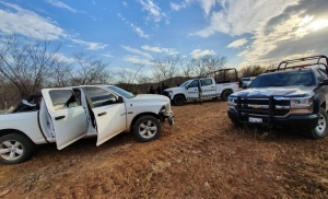Detienen a polic&iacute;as municipales de Culiac&aacute;n en Tepuche