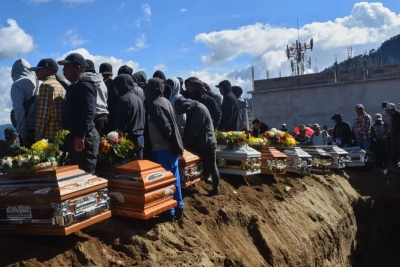 Guatemala decreta estado de emergencia tras ataques armados que dejaron al menos 5 muertos y paralizaron carreteras en el Occidente del pa&iacute;s