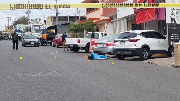 Hombres asesinan a joven motociclista en Culiac&aacute;n