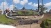 Construyen reloj ornamental gigante frente el Congreso del Estado