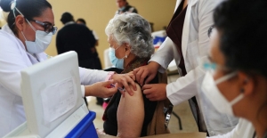 Vacunaci&oacute;n contra covid de refuerzo para maestros inicia el s&aacute;bado en 16 estados: Ssa