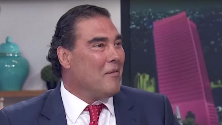 Eduardo Ya&ntilde;ez se ve irreconocible por automedicarse