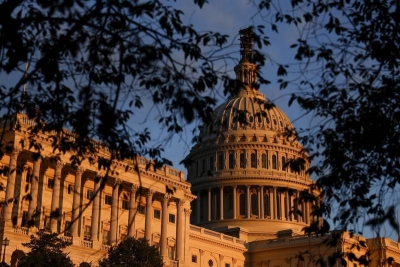 Senado de Estados Unidos aprueba proyecto para evitar cierre de Gobierno y lo env&iacute;a a Biden