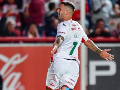 Necaxa derrota a Cruz Azul con gol de M&eacute;ndez