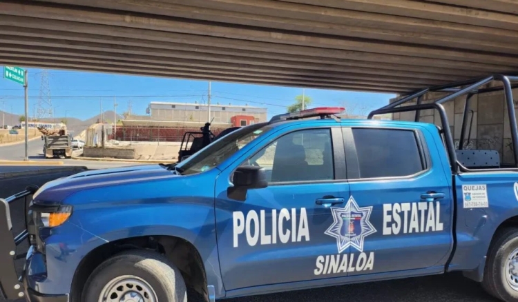 2 polic&iacute;as quedan lesionados al ser embestidos en un ret&eacute;n en el puente del Seminario de Culiac&aacute;n, en la zona Norte