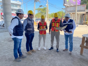 Rocha Moya supervisa la construcción del puente sobre la Av. Colosio en Mazatlán