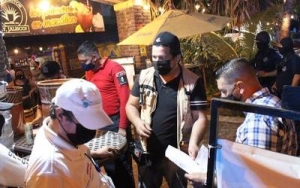 Exigir&aacute;n cartilla de vacunaci&oacute;n Covid para entrar a espacios p&uacute;blicos