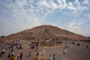 Teotihuacan, la ciudad de dioses, desaf&iacute;a al covid