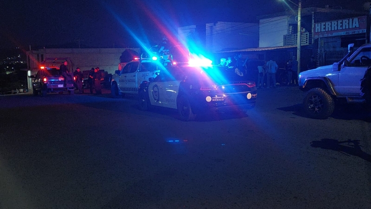 Un hombre muerto y otro lesionado dejan hombres armados en un taller mecánico en la colonia Huizaches