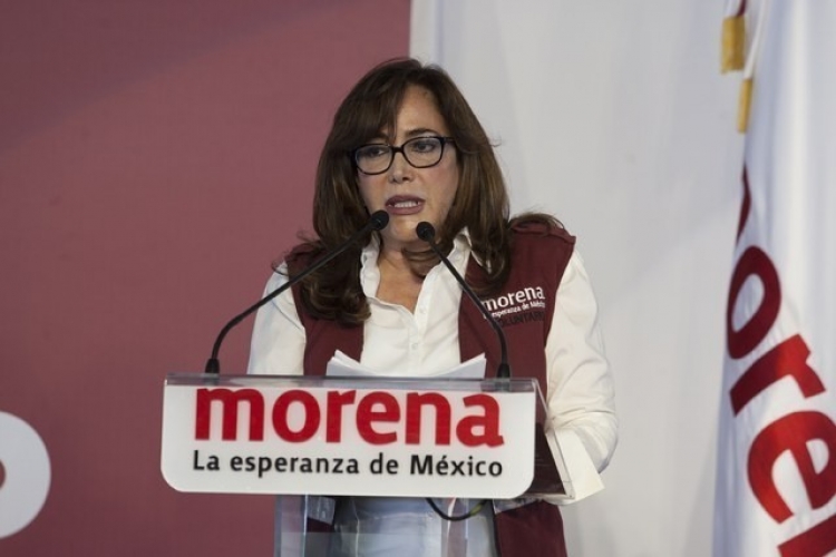 Yeidckol busc&oacute; quedarse con frases de AMLO y Morena ante el IMPI