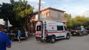 Una mujer resulta con quemaduras por una descarga el&eacute;ctrica en la azotea de su casa, en Navolato