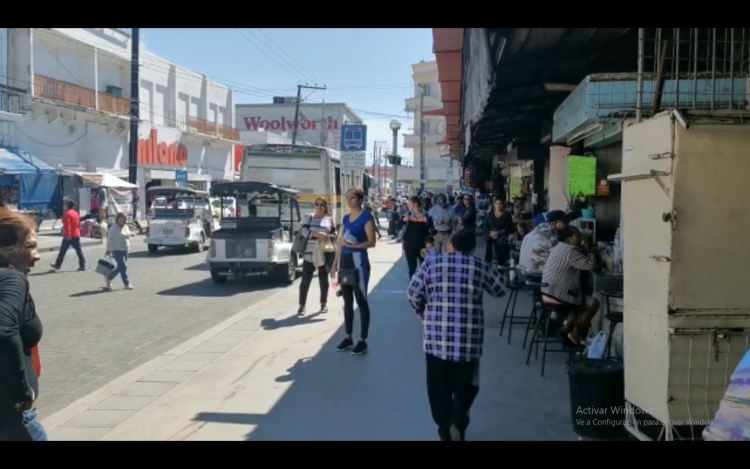 Comerciantes aseguran que quitar los puentes será un duro golpe