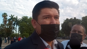 Sancionar&aacute;n a polic&iacute;as que permitieron el acceso de la corona f&uacute;nebre al Ayuntamiento de Culiac&aacute;n, se&ntilde;al&oacute; Gallardo