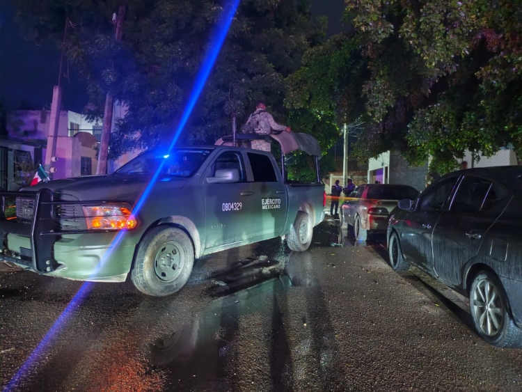 Un hombre es asesinado a balazos en el fraccionamiento Paseos del Alameda, en Culiac&aacute;n