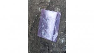 Presuntos asaltantes huyen, uno de ellos suelta caja con cannabis y cristal, Fovisste Diamante