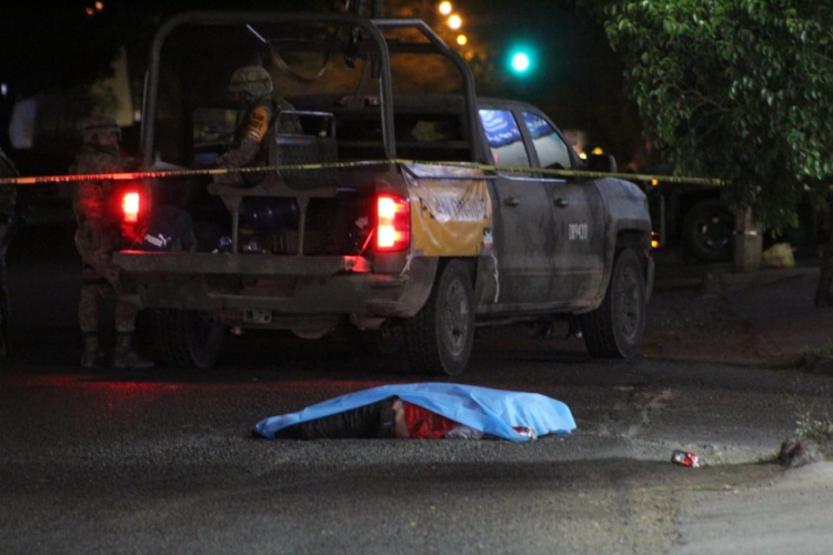 Muere atropellado un hombre de la tercera edad por una camioneta de Sedena