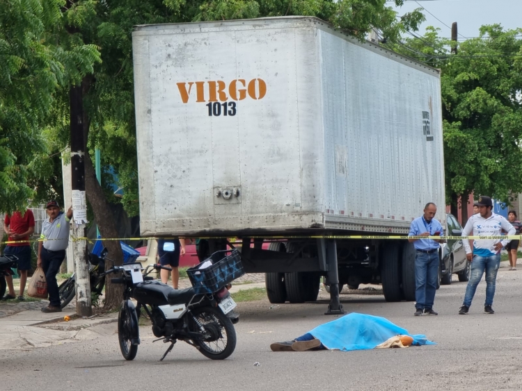 Motociclista muere al accidentarse en el fraccionamiento Prados Sur