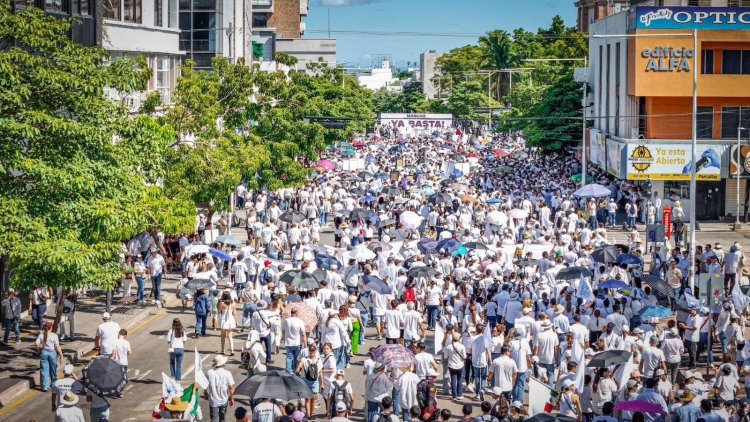 M&aacute;s de 50 mil personas piden paz en Culiac&aacute;n, tras un a&ntilde;o de violencia