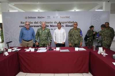 Anuncia gobernador Rocha fortalecimiento de operativos en Mazatl&aacute;n, con elementos de Defensa y SSyPC