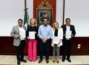 Rinden protesta ante alcalde Juan de Dios G&aacute;mez, Funcionarios del Ayuntamiento de Culiac&aacute;n