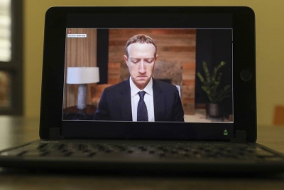 Zuckerberg pierde m&aacute;s de 5.000 millones tras el apag&oacute;n de Facebook, Instagram y Whatsapp