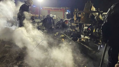 Con drones Ucrania ataca depósito petrolero de Rusia