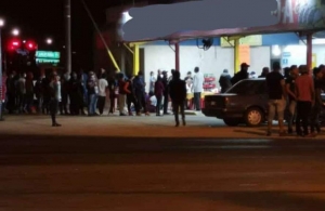 Clausuran taquer&iacute;a por violar disposiciones sanitarias por coronavirus, en Guam&uacute;chil