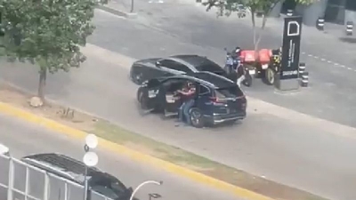 Balacera genera caos y p&aacute;nico en Plaza Andares en Zapopan, Jalisco; hay un muerto y tres heridos