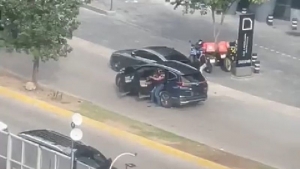 Balacera genera caos y pánico en Plaza Andares en Zapopan, Jalisco; hay un muerto y tres heridos