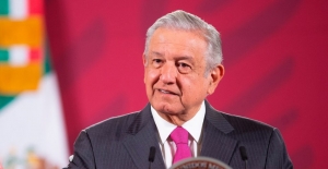 El presidente Andrés Manuel López Obrador dijo que presentará una iniciativa para eliminar el outsourcing
