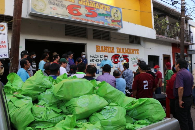 Apoya el ISIC con 200 despensas más a músicos de Culiacán