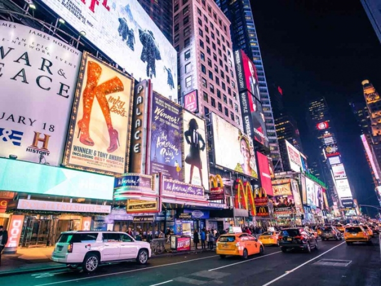 Los actores de Broadway haran las funciones desde su casa