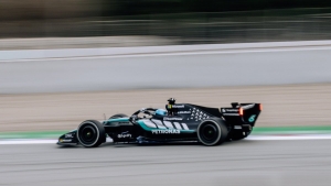 Escuder&iacute;as Red Bull y Ferrari ruedan solos en Barcelona