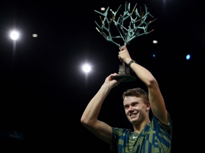 Holger Rune hace historia tras vencer a Djokovic en la final del Masters 1000 de París
